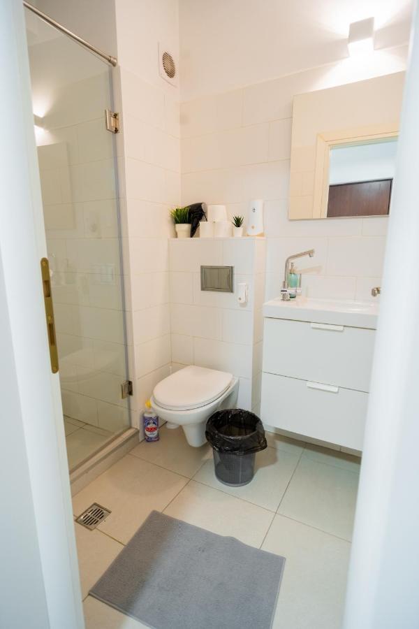 One Bedroom Flat In Bucharest'S Historic District エクステリア 写真