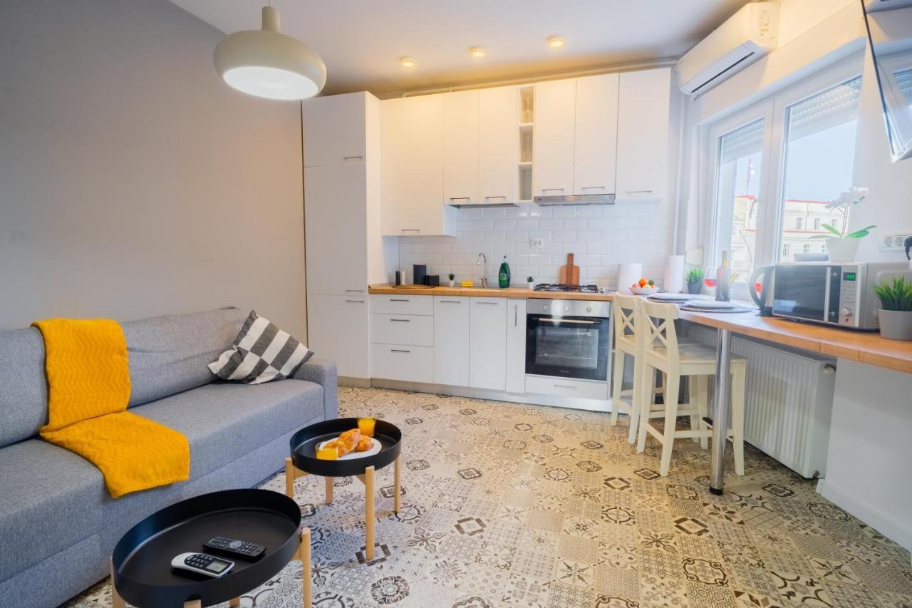 One Bedroom Flat In Bucharest'S Historic District エクステリア 写真